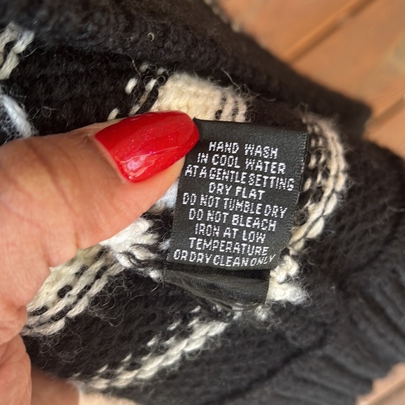 Yuka Wool Striped Diagonal Zip Up Cardigan Sweater Duster - Picture 11 of 12